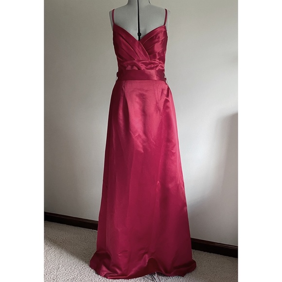 apple red long dress